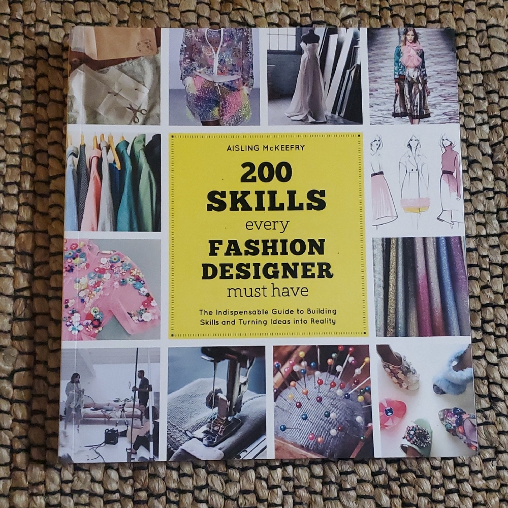 200 Skills Every Fashion Designer Must Have - Yellow Cover